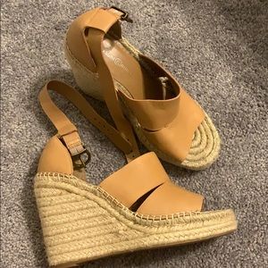 Tan Wedges : TREASURE & Bond